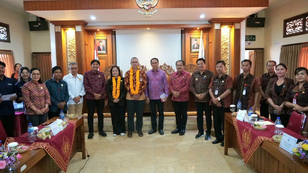 Desa Kutuh Masuk 4 Besar Nominasi Desa Terbaik Nasional 2024